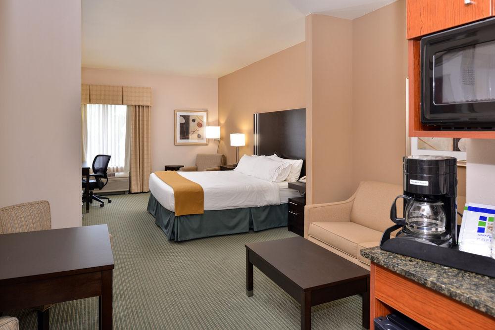Holiday Inn Express Hotel & Suites Milwaukee-New Berlin By Ihg Exterior foto